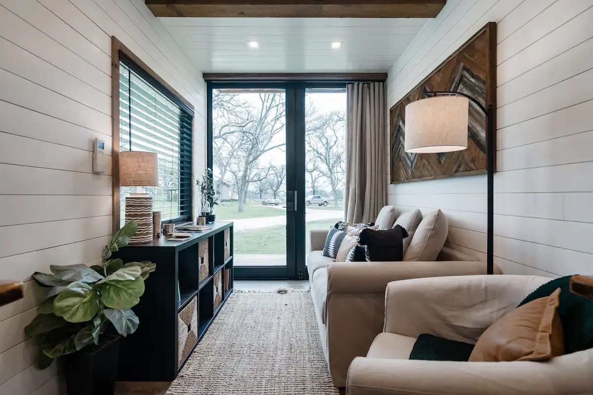 Partner Link airbnb_us_accommodations_affiliate