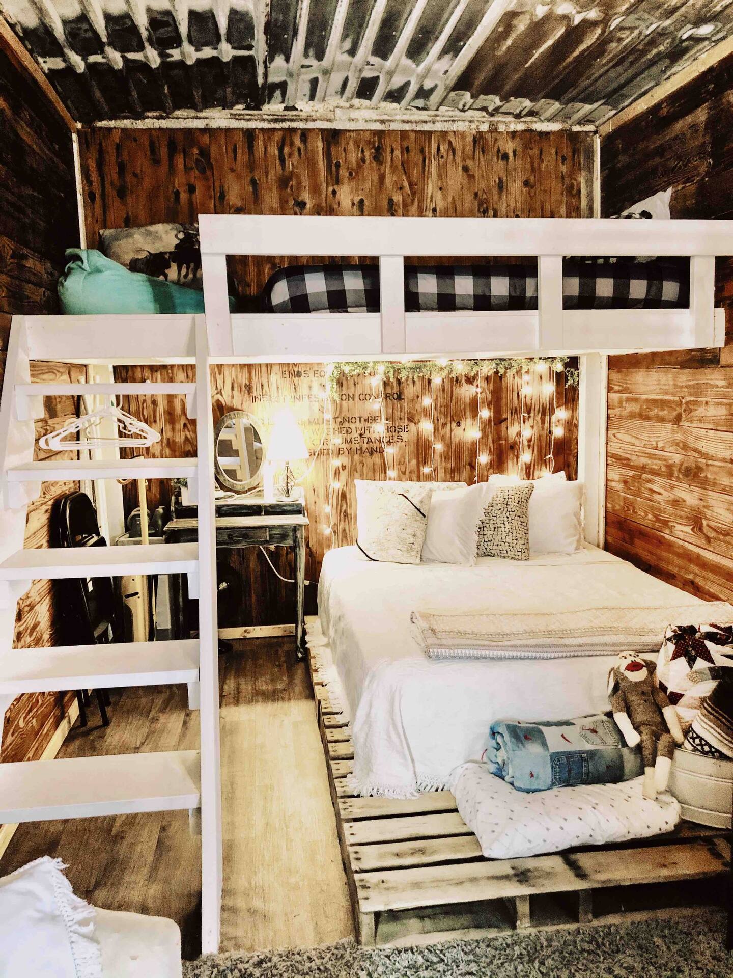 Partner Link airbnb_us_accommodations_affiliate