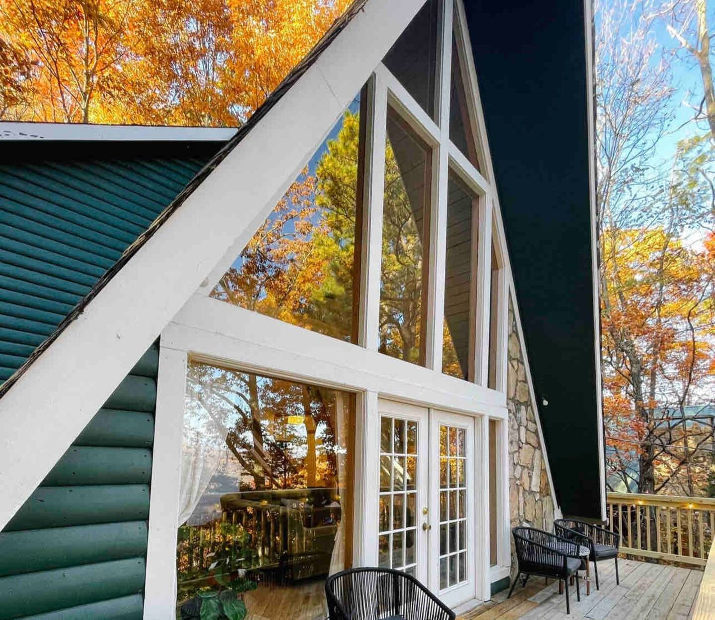 Partner Link airbnb_us_accommodations_affiliate