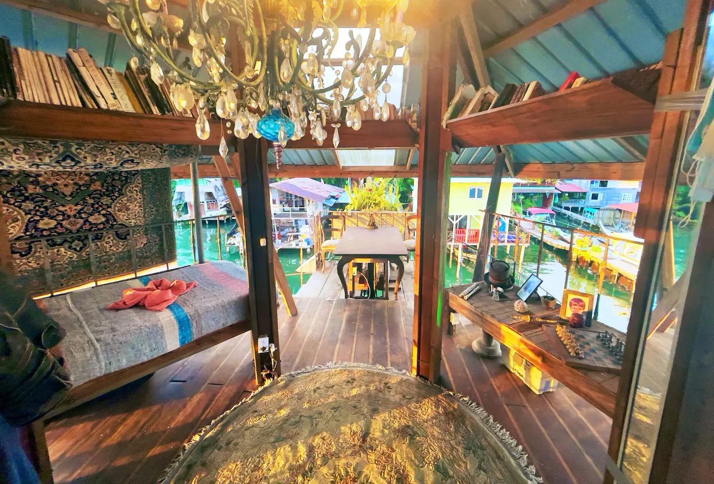 Partner Link airbnb_us_accommodations_affiliate
