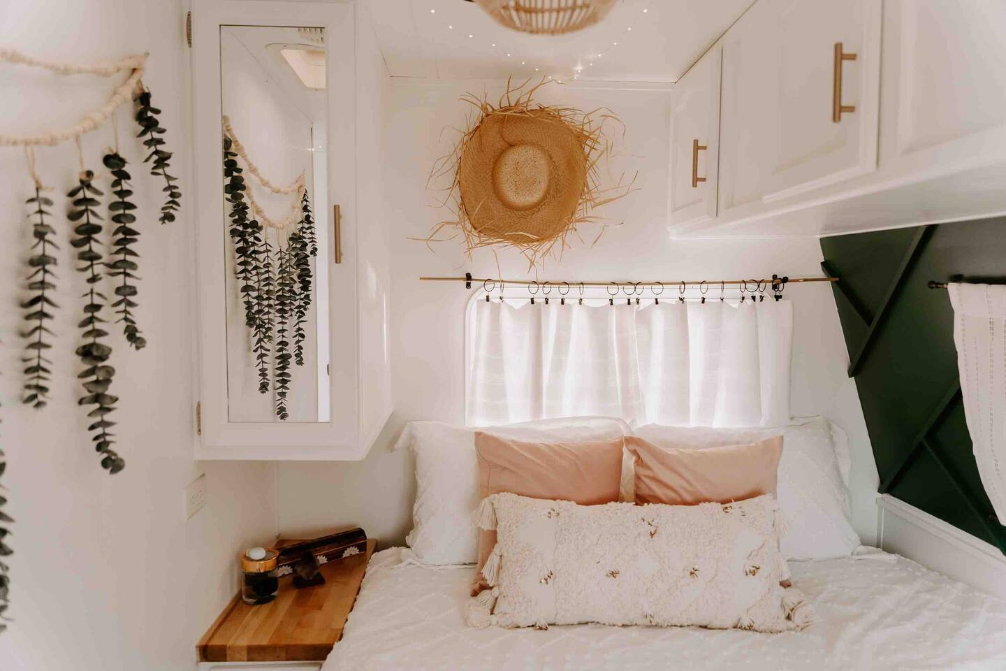 Partner Link airbnb_us_accommodations_affiliate