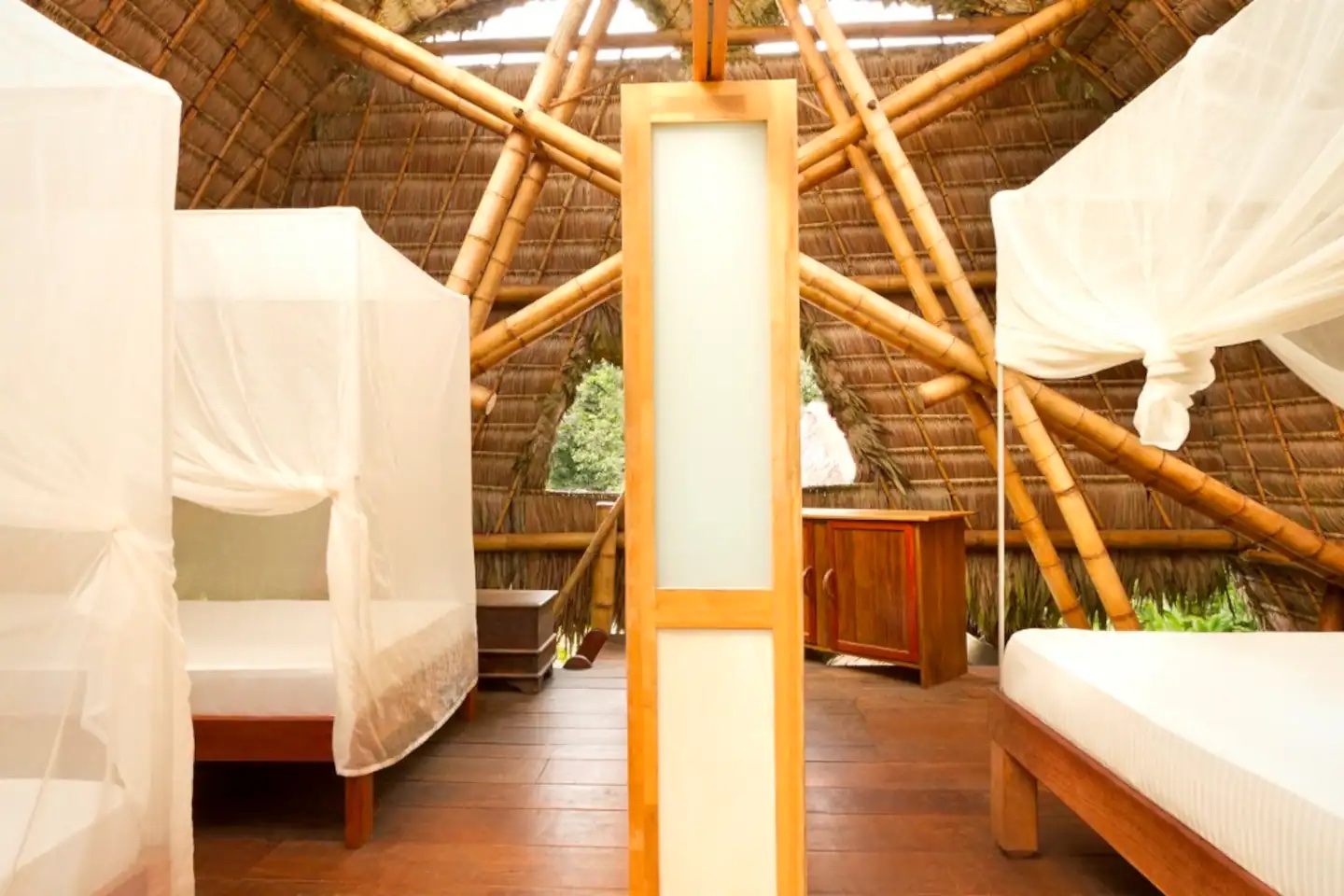 Partner Link airbnb_us_accommodations_affiliate