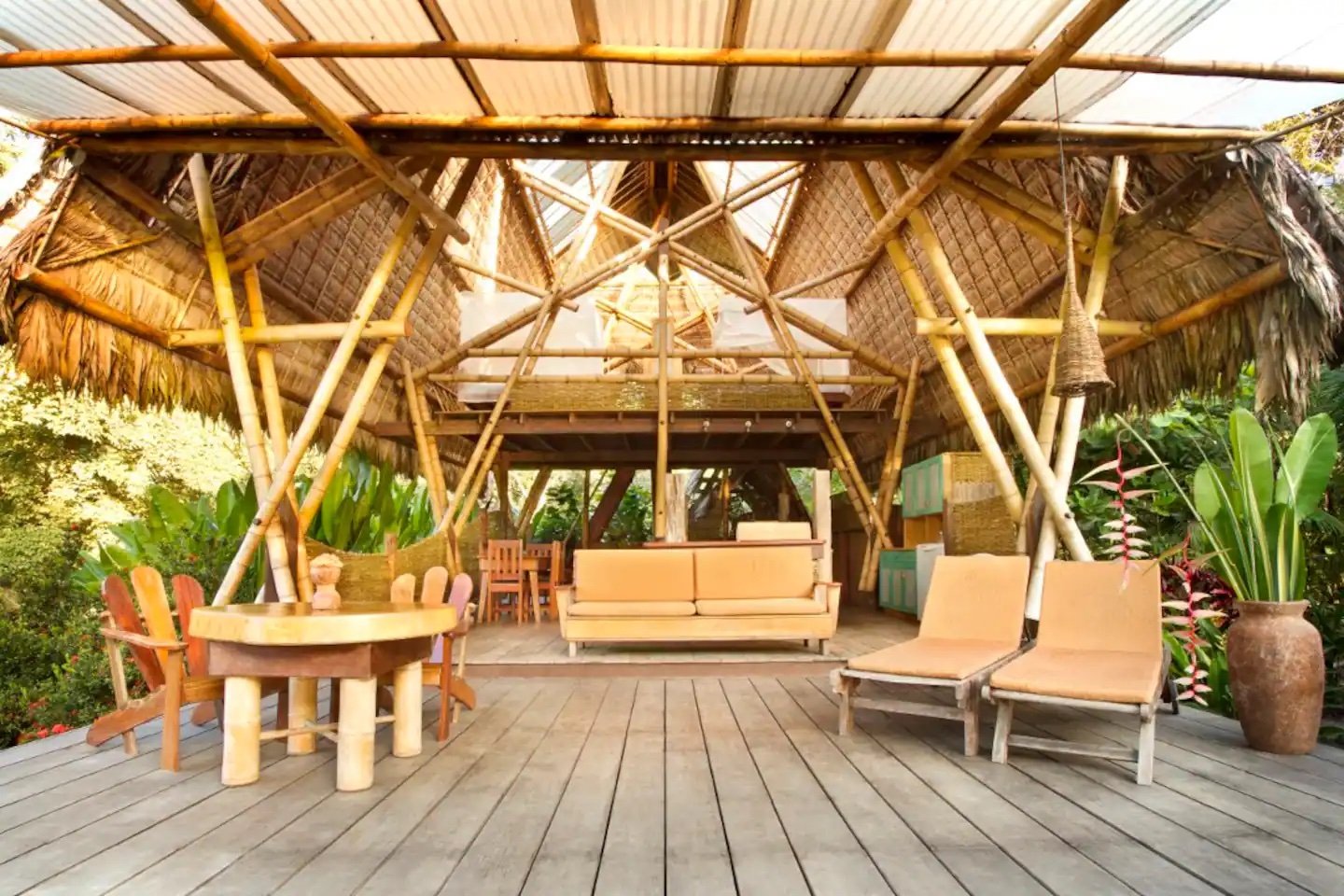 Partner Link airbnb_us_accommodations_affiliate